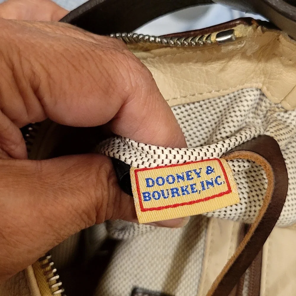 VTG Dooney & Bourke All Weather Pebbled Leather Cream Brown Hobo Shoulder Bag